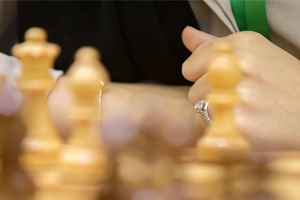 Иранская шахматистка Сара Хадем на чемпионате мира по рапиду и блицу 2019 в Москве