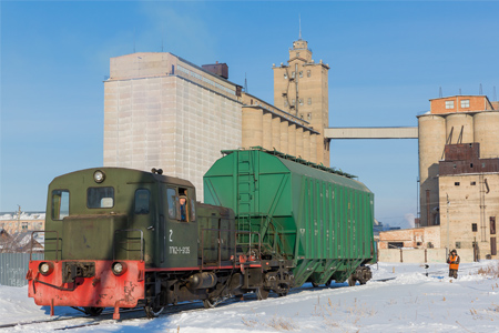 Маневровый тепловоз ТГК2-1-9135. Бузулукский мукомольный завод. Бузулук, Оренбургская область
